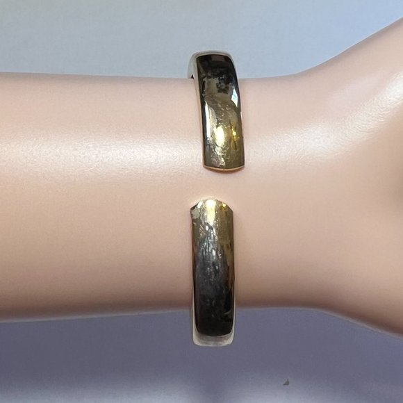 Ladies Gruen Precision Watch Bangle Cuff Gold Toned Womens - Picture 5 of 9